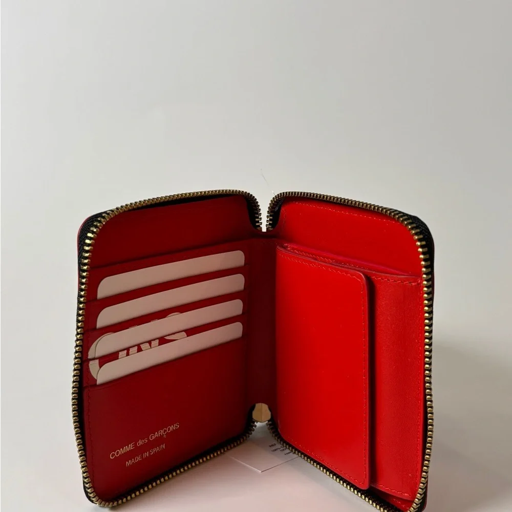 Comme des Garçons Red Leather Super Logo Wallet | With Box - Picture 3 of 3